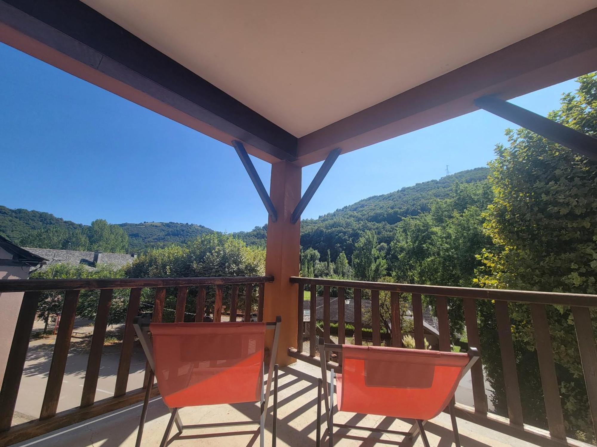Hotel Aux Gorges Du Dourdou Conques-en-Rouergue Esterno foto